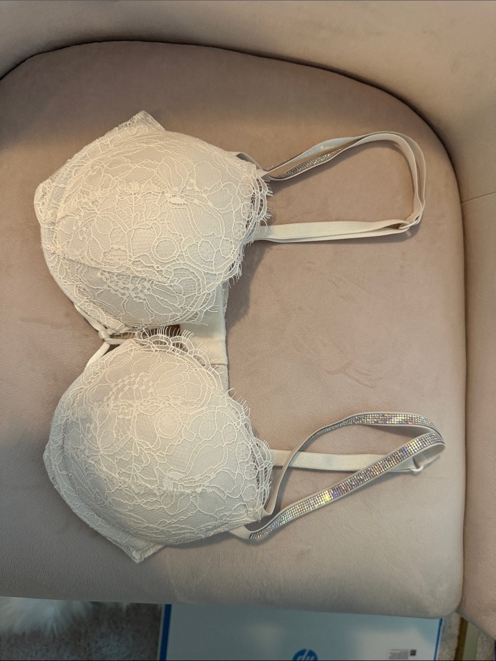 Women's Lace Push-Up Bra - Cream with Diamond Straps